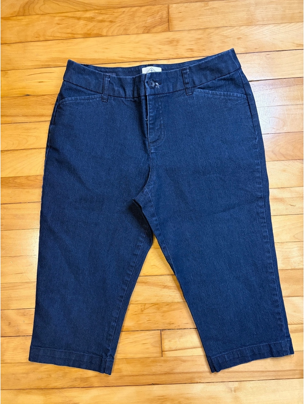 St. John’s Bay Crop Capris- Size 8P